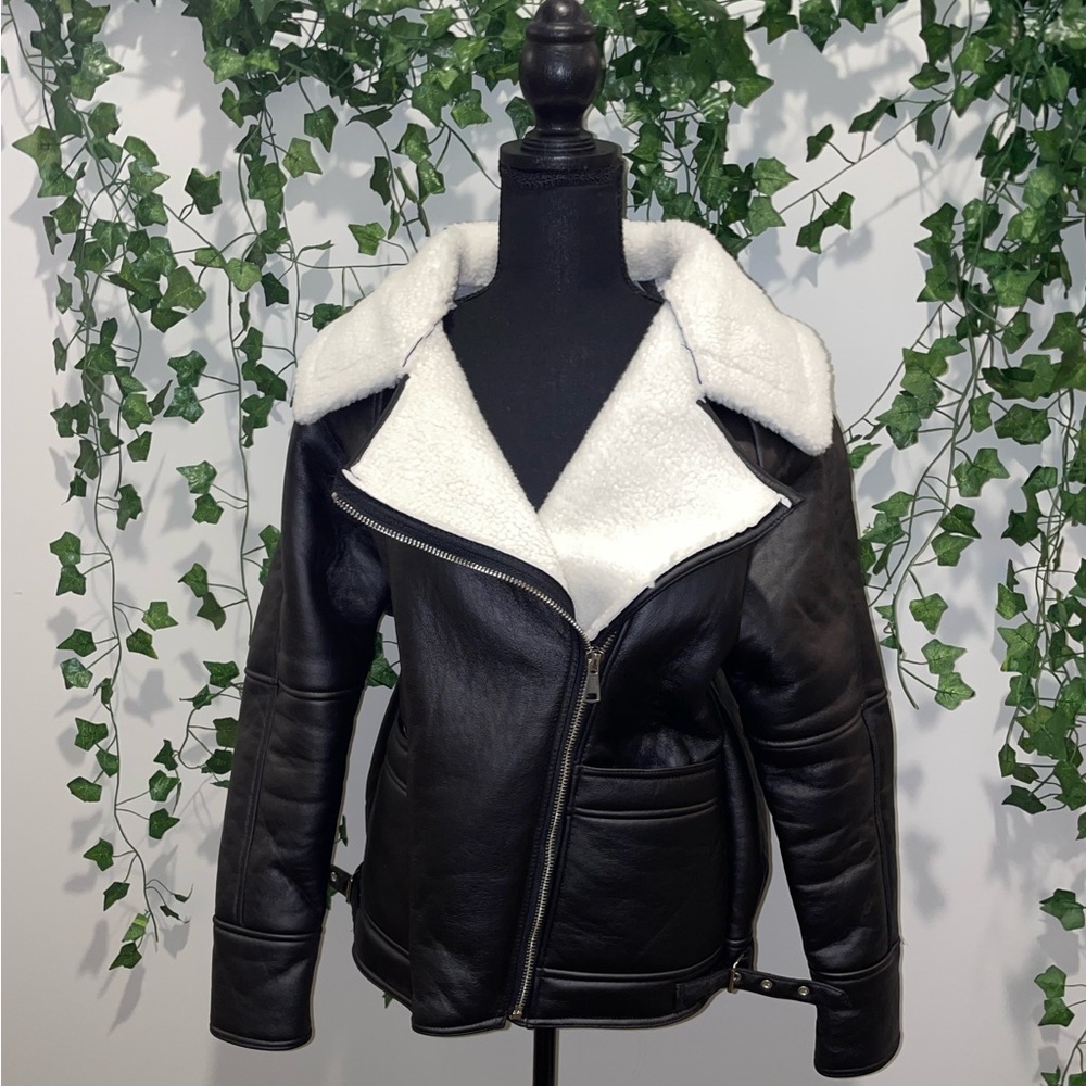 Pretty Little Thing | Black Faux Leather Contrast Borg Oversized Aviator Jacket